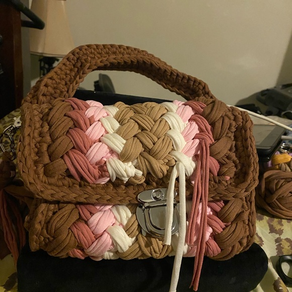 Hand crafted purses - Picture 5 of 16